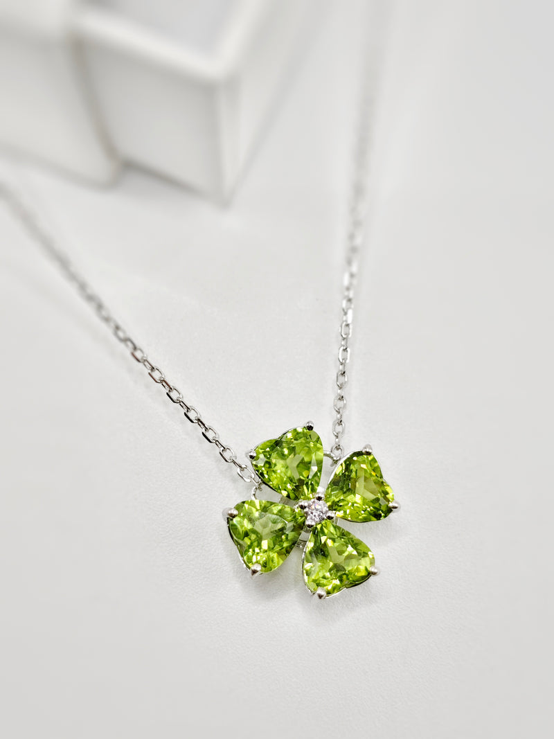 Peridot Four- Leaf Clover Pendant