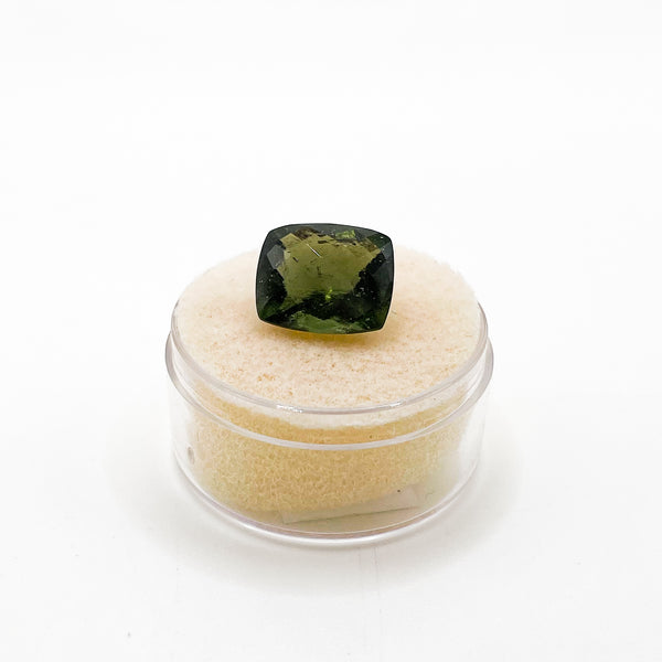 HIGH QUALITY MULTIFACETED MOLDAVITE CABOCHON
