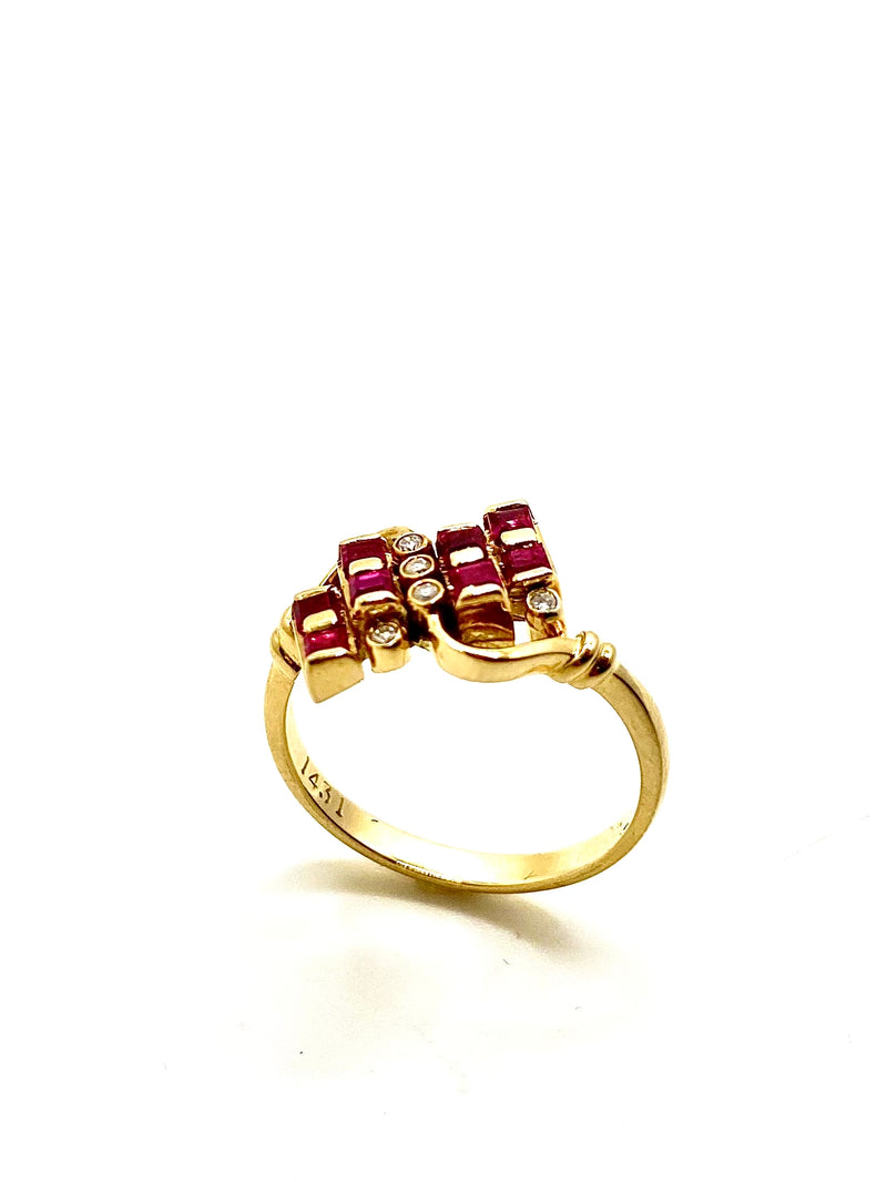 Ruby and Diamonds in 18k Gold Ring