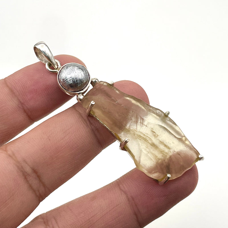 Muonionalusta X Libyan Desert Glass Meteorite Tektite Pendant