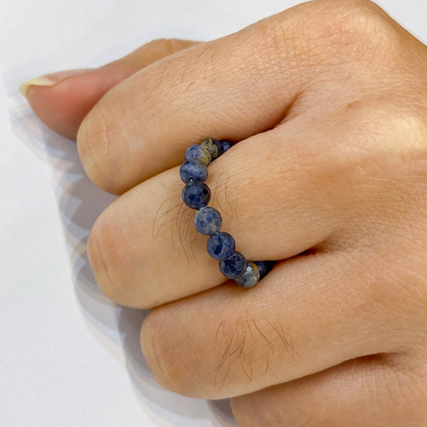 Blue Sapphire 4mm Faceted Ring