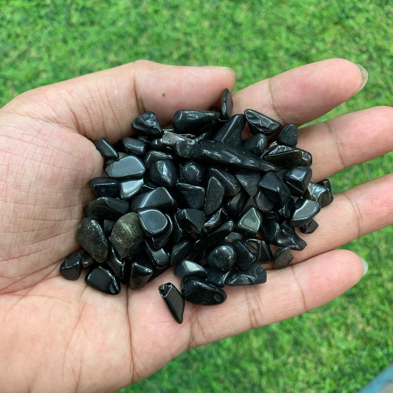 Obsidian chips